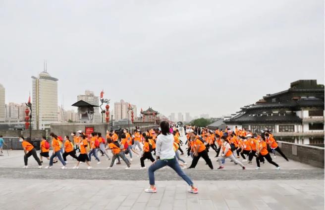 2021三亿体育股份悦动古城健步走活动圆满举行