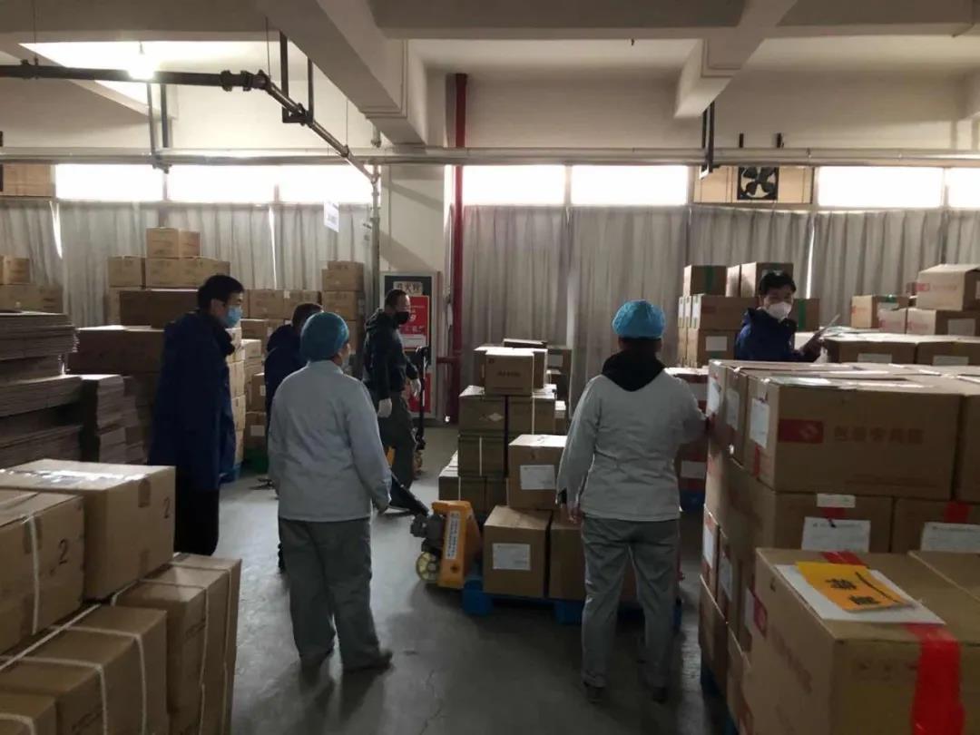 三亿战疫情:储运群英 分秒必争 责任和爱鼓舞三亿人勇敢前行 三亿战疫情:储运群英 分秒必争 责任和爱鼓舞三亿人勇敢前行