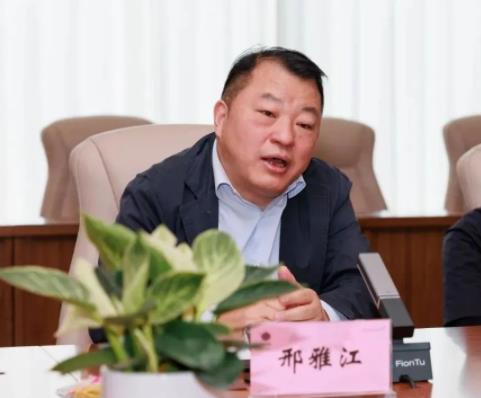 三亿体育股份董事长邢雅江到访云南白药 三亿体育股份董事长邢雅江到访云南白药