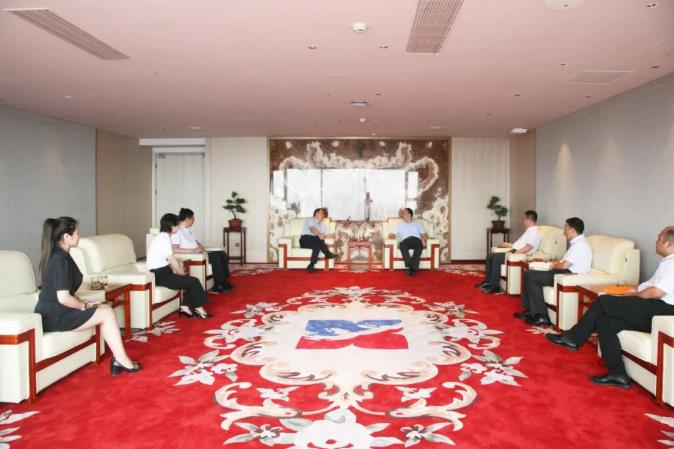 宁夏银行西安分行行长哈晓刚一行到访三亿体育股份