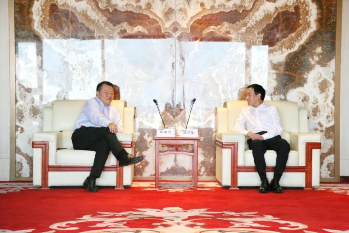 陕西中医药大学党委副书记蒲济生一行莅临三亿体育股份考察交流