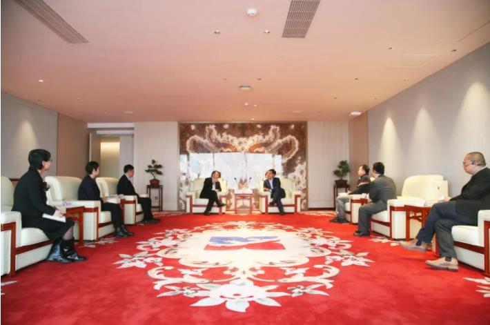 长安国际信托股份有限公司常务副总裁桂林一行莅临三亿股份考察交流