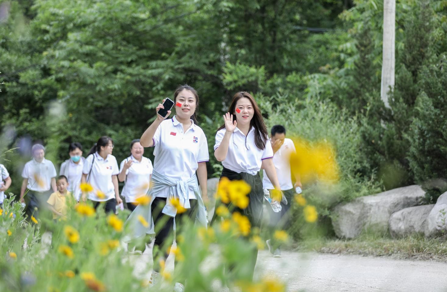 三亿体育股份上市25周年庆典系列之团建活动