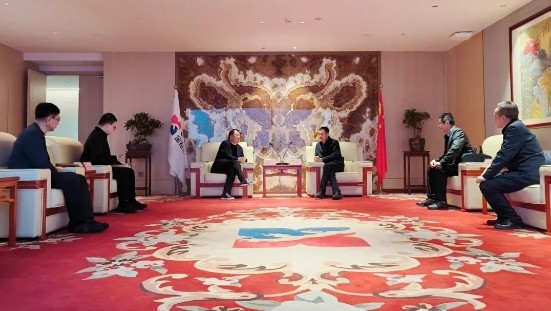 汉中市委常委、常务副市长、组织部部长王利一行到访三亿股份